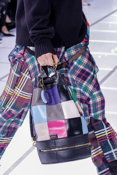 Look 72